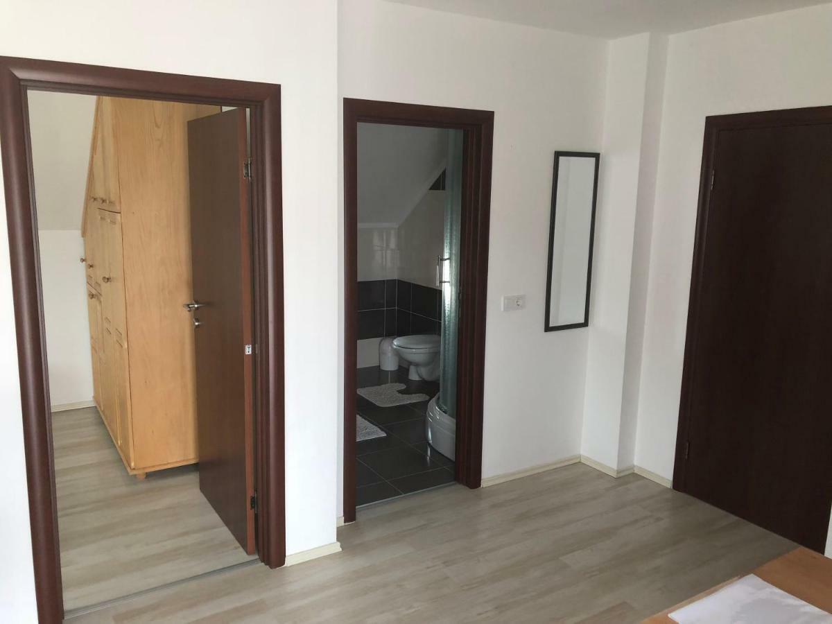 Apartment & Rooms Thomas Korenica Εξωτερικό φωτογραφία