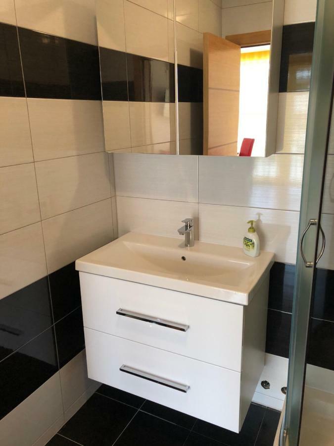 Apartment & Rooms Thomas Korenica Εξωτερικό φωτογραφία