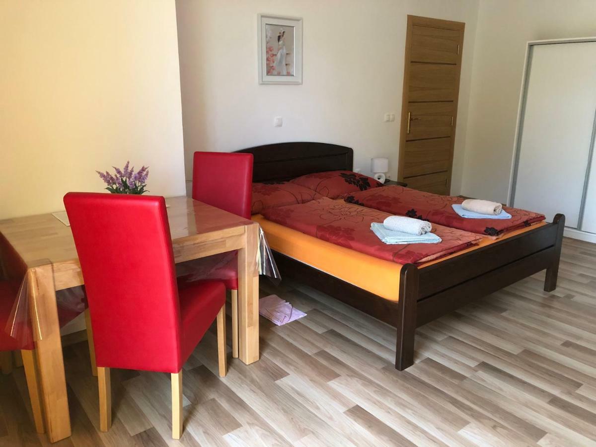 Apartment & Rooms Thomas Korenica Εξωτερικό φωτογραφία