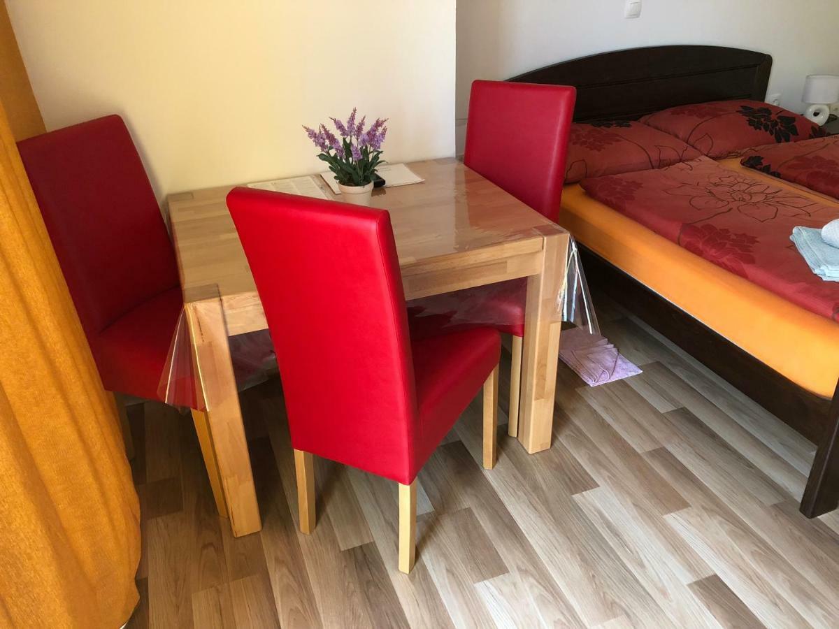 Apartment & Rooms Thomas Korenica Εξωτερικό φωτογραφία