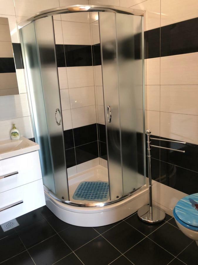 Apartment & Rooms Thomas Korenica Εξωτερικό φωτογραφία